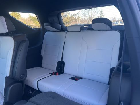 New 2026 Chevrolet Traverse High Country image 27