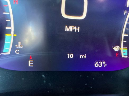 New 2026 Chrysler Pacifica Select w/ S Appearance Package image 17