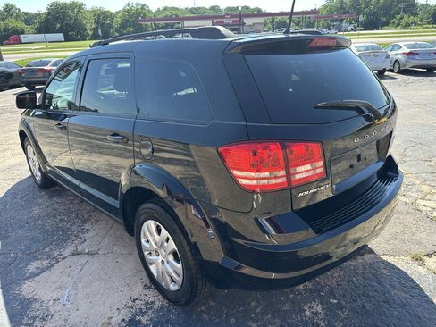 Used 2020 Dodge Journey SE FWD image 7