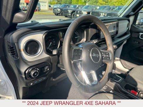 Used 2024 Jeep Wrangler Unlimited Sahara image 10