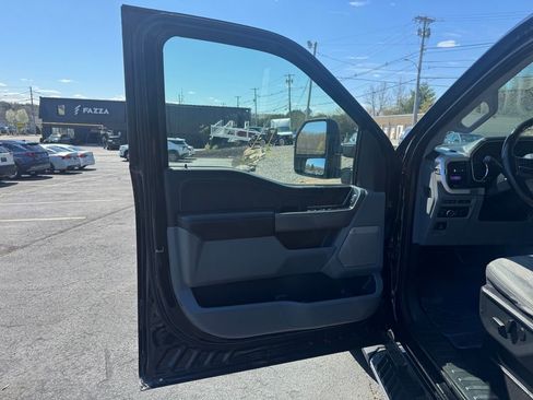 Used 2021 Ford F150 XLT w/ Equipment Group 302A High AWD/4WD image 17