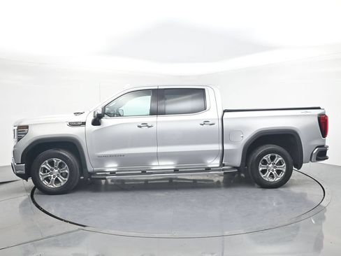 Used 2022 GMC Sierra 1500 SLT AWD/4WD image 5