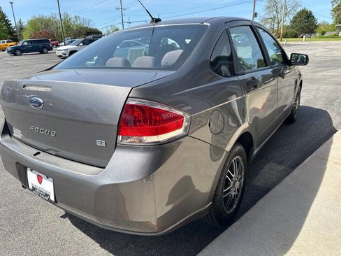 Used 2011 Ford Focus SE w/ 201A Rapid Spec Order Code FWD image 5