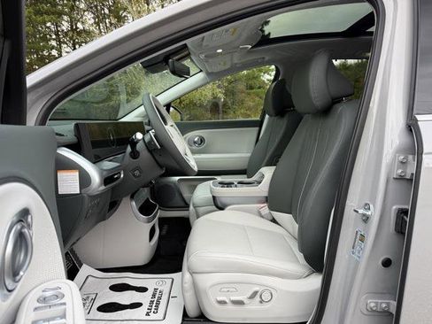 New 2026 Hyundai Ioniq 9 Calligraphy image 12