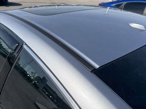 Used 2017 Honda Accord EX-L image 7