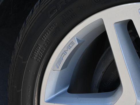 Used 2013 Mercedes-Benz GL 550 4MATIC image 35