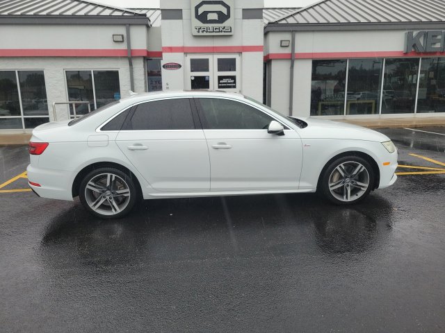 Used 2017 Audi A4 2.0T Premium Plus w/ Premium Plus Package FWD image 6