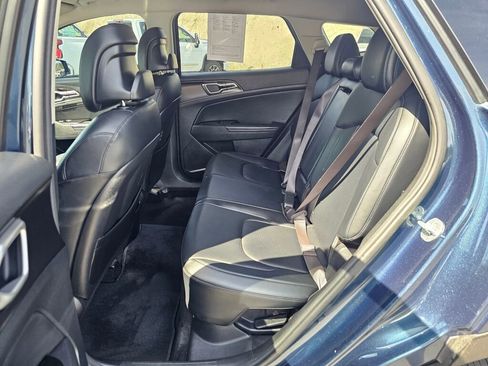 Used 2023 Kia Sportage EX AWD/4WD image 22