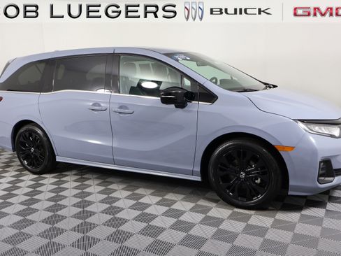 Used 2025 Honda Odyssey Sport-L image 2