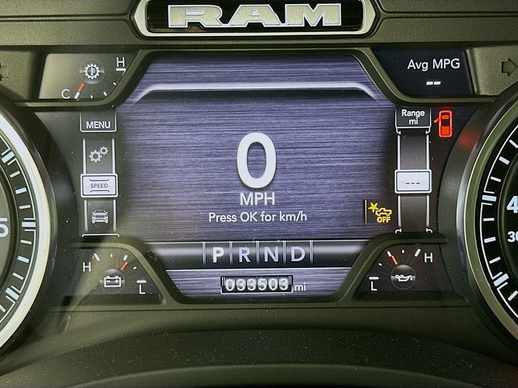Used 2022 RAM 1500 Laramie AWD/4WD image 15