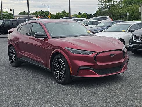 Used 2025 Ford Mustang Mach-E Premium AWD/4WD image 1