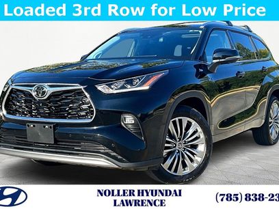 Used 2025 Toyota Highlander Platinum