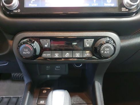 Certified 2023 Nissan Kicks SR w/ SR Premium Package FWD image 20