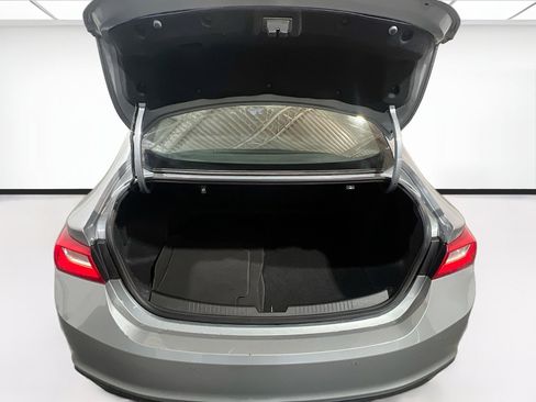 Used 2024 Chevrolet Malibu LT FWD image 18