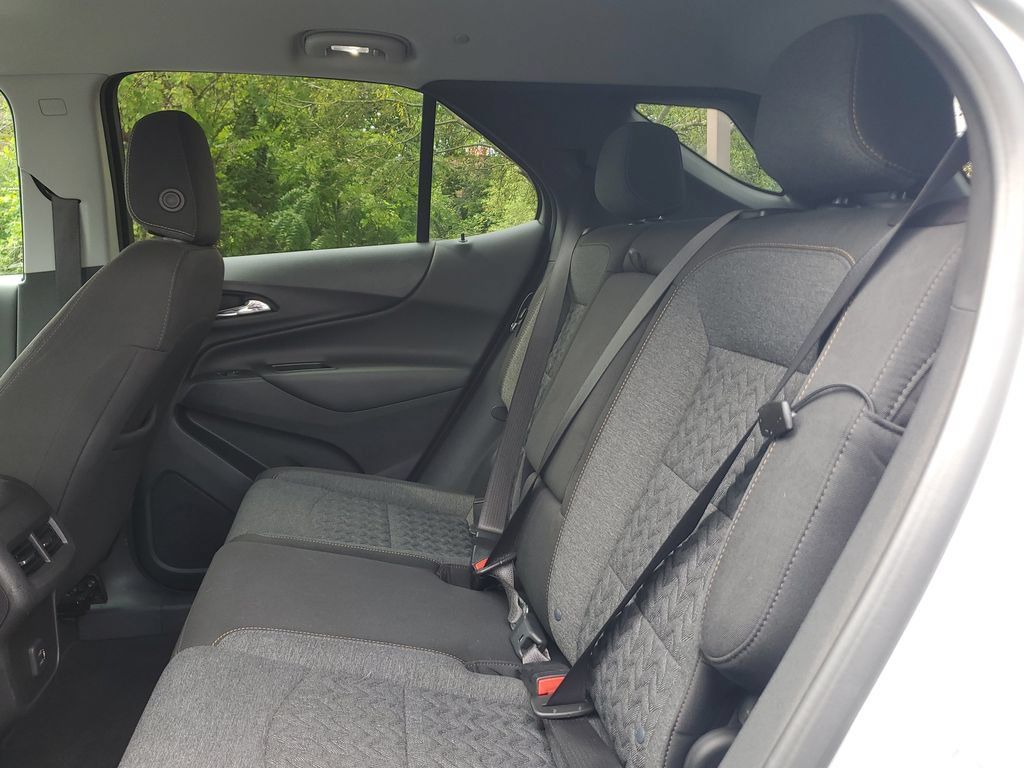 Used 2022 Chevrolet Equinox LT AWD/4WD image 11
