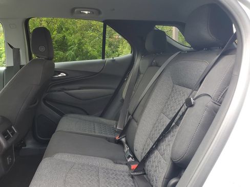 Used 2022 Chevrolet Equinox LT AWD/4WD image 11