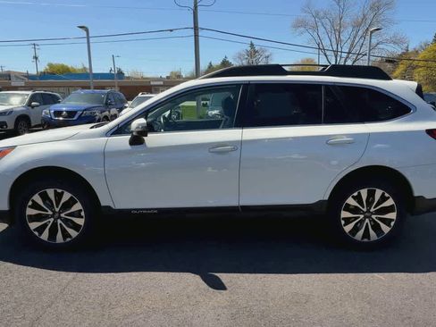 Used 2017 Subaru Outback 3.6R Limited image 4