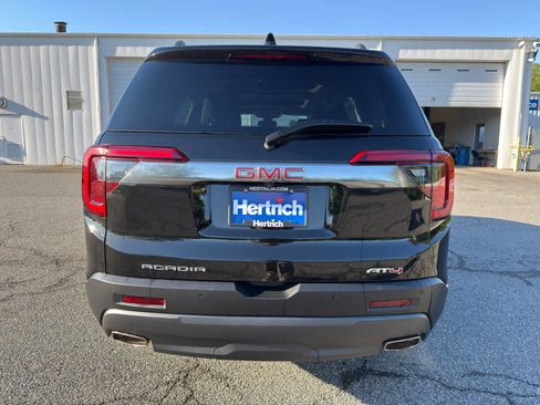 Used 2023 GMC Acadia AT4 w/ Technology Package AWD/4WD image 5