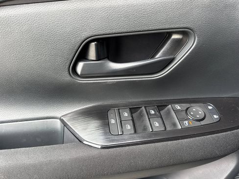 Certified 2025 Nissan Kicks S AWD/4WD image 12