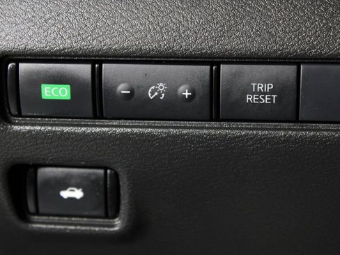 Certified 2025 Nissan Sentra S image 24