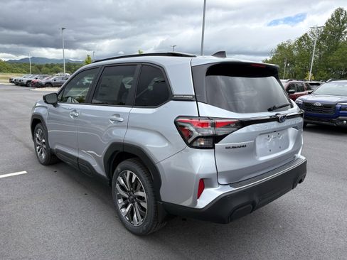New 2026 Subaru Forester Touring AWD/4WD image 5
