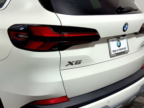 Certified 2024 BMW X5 xDrive40i AWD/4WD image 27