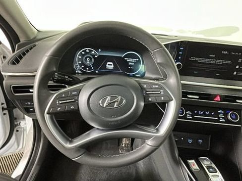 Used 2023 Hyundai Sonata SEL w/ Convenience Package FWD image 14