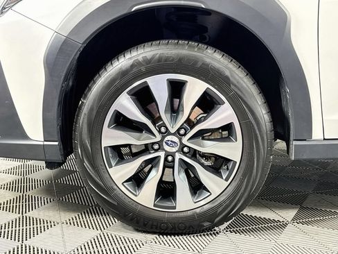 Used 2025 Subaru Outback Limited AWD/4WD image 33