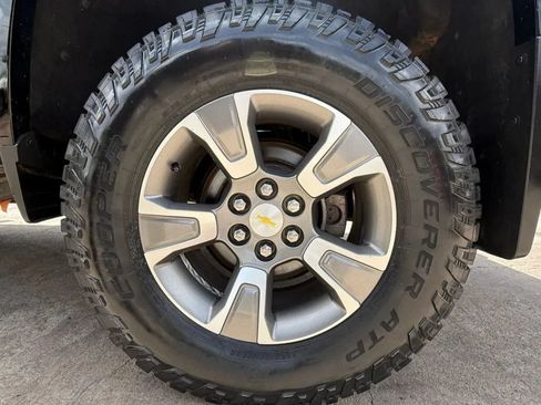 Used 2020 Chevrolet Colorado Z71 AWD/4WD image 24