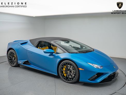 Used 2020 Lamborghini Huracan EVO image 18