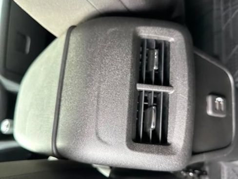 Used 2021 Chevrolet Equinox LT AWD/4WD image 27