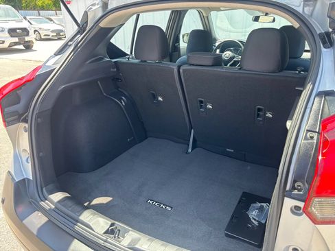 Used 2020 Nissan Kicks S FWD image 54