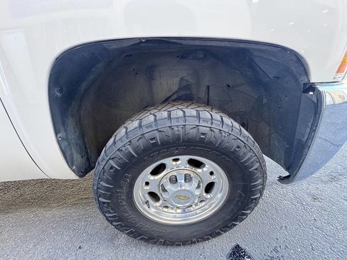 Used 2008 Chevrolet Silverado 2500 LT w/ 1LT Convenience Package image 44