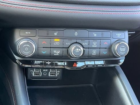 Certified 2026 Dodge Durango GT w/ Blacktop Package RWD image 21