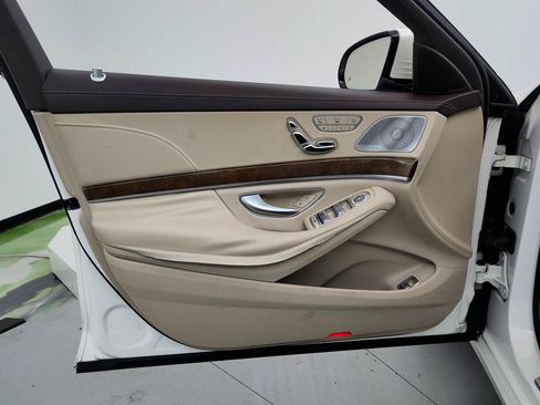 Used 2014 Mercedes-Benz S 550 Sedan image 24