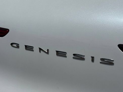 Used 2025 Genesis GV70 2.5T AWD/4WD image 21