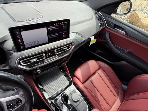 Used 2022 BMW X4 xDrive30i w/ M Sport Package 2 AWD/4WD image 18