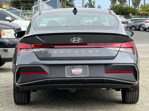 New 2026 Hyundai Elantra Sport FWD image 7