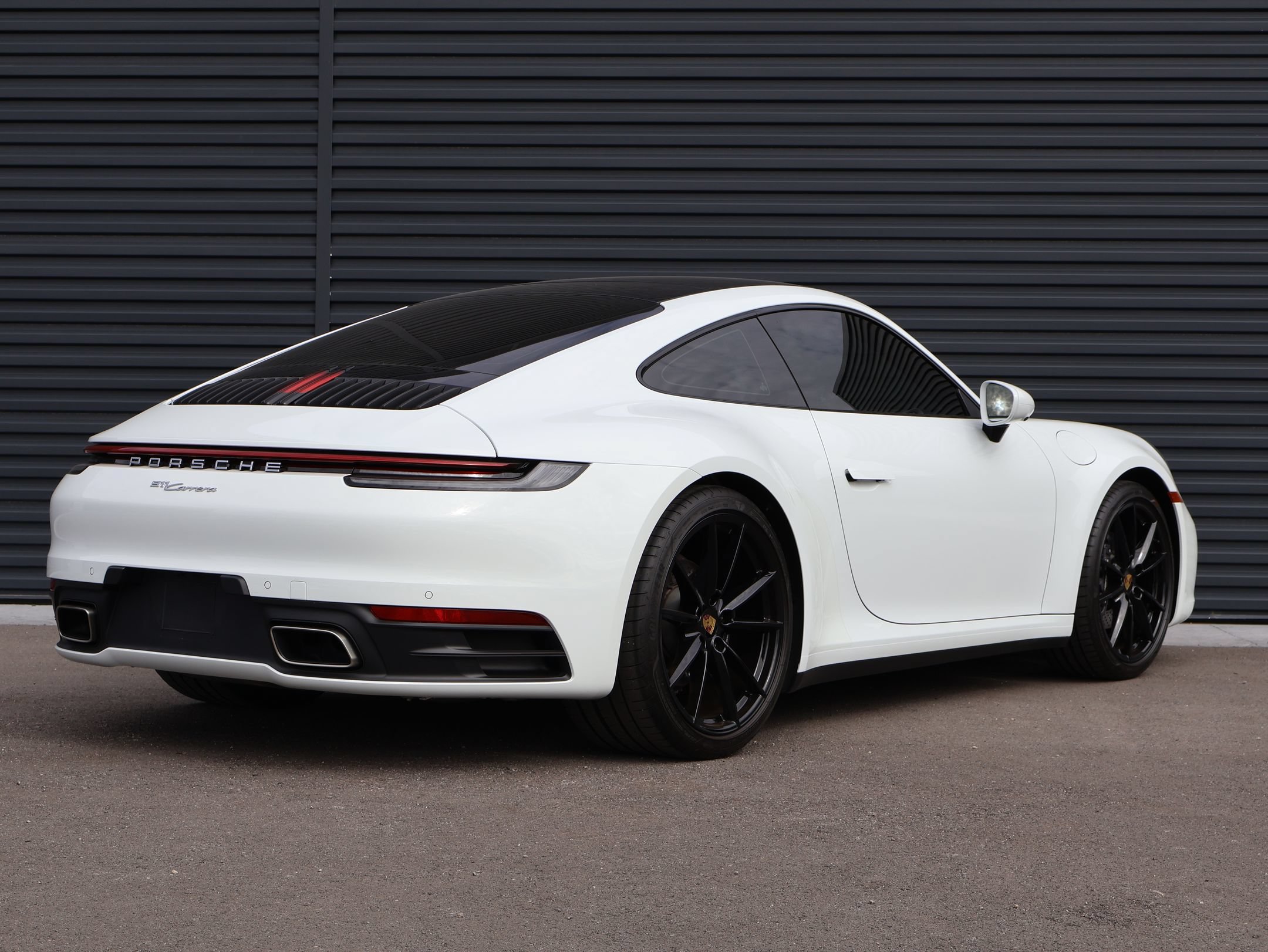 Used 2023 Porsche 911 Carrera RWD image 9
