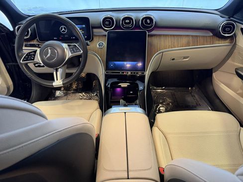Used 2023 Mercedes-Benz C 300 4MATIC Sedan image 17