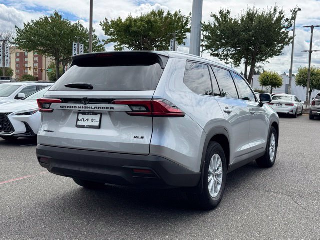 Used 2026 Toyota Grand Highlander AWD Hybrid image 5