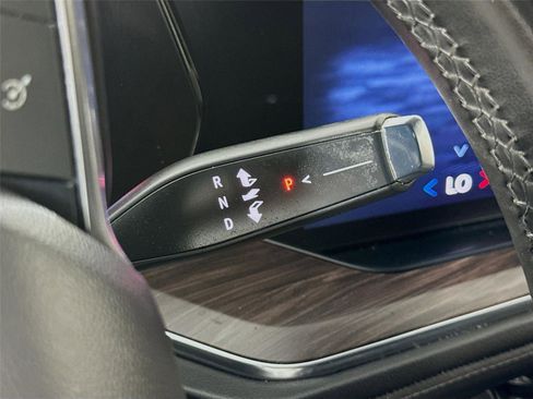 Used 2025 Chevrolet Tahoe LS RWD image 7