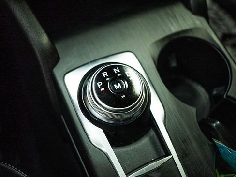 Used 2020 Ford Escape Titanium image 22