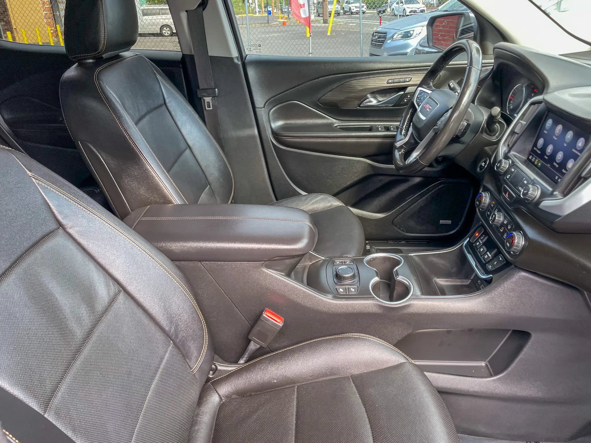 Used 2021 GMC Terrain SLT w/ Infotainment Package II AWD/4WD image 38