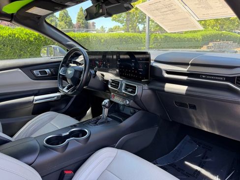 Used 2024 Ford Mustang Premium RWD image 31