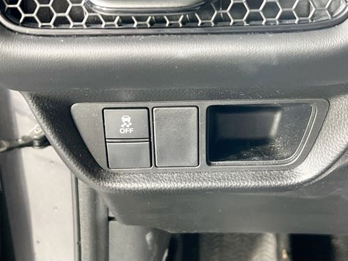 Used 2023 Honda HR-V LX image 10