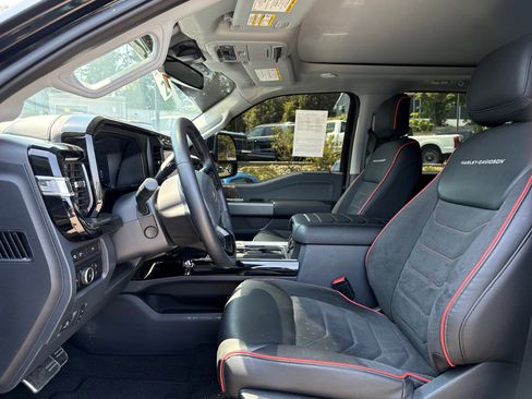 Used 2024 Ford F250 Lariat w/ Lariat Ultimate Package AWD/4WD image 10