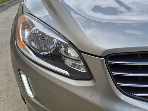 Used 2015 Volvo XC60 T5 Premier image 10