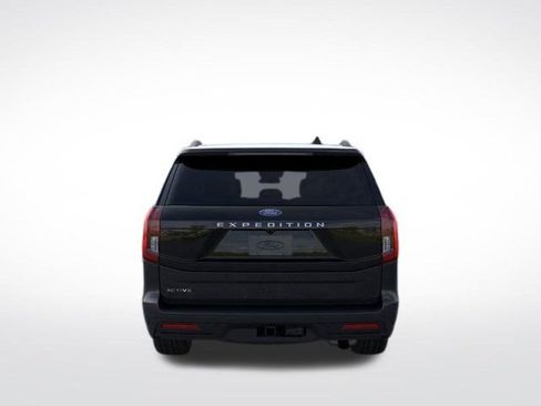New 2026 Ford Expedition Active image 7