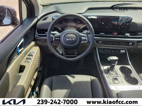 New 2026 Kia Carnival FWD image 17